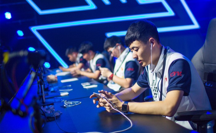 千呼万唤始出来！姆巴佩宣布将在今夏离开巴黎并告别法甲赛场.