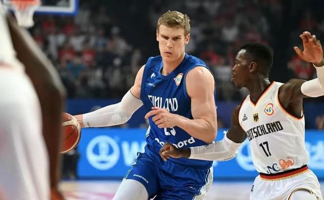 如何在足球 如何在足球